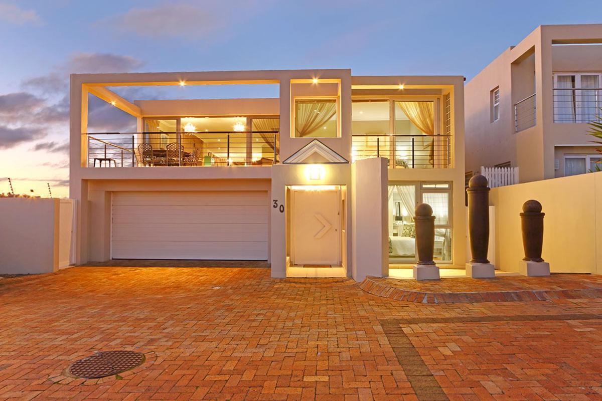 Villa Bayview 30 By Hostagents Bloubergstrand Exterior foto